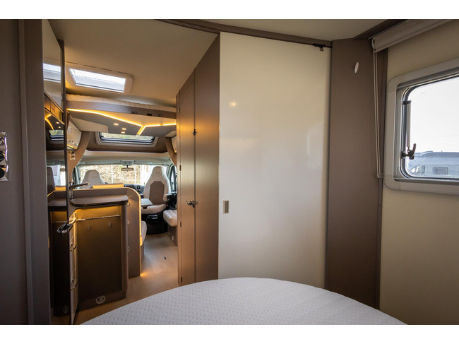 B&uuml;rstner Lyseo Privilege TD734 Queensbed + Hubbett Foto: 19
