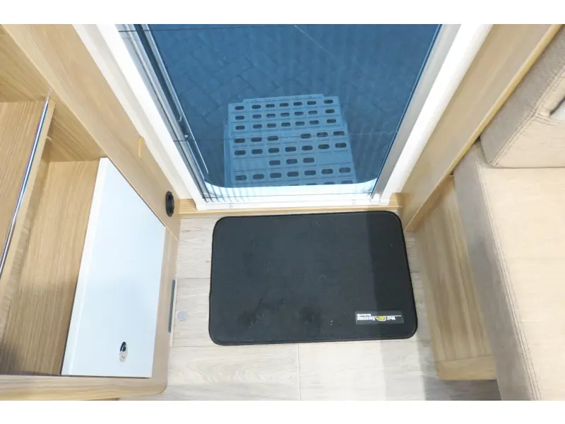 Bürstner Premio 450 TS MOVER+LICHTGEW.ACCU  foto: 13