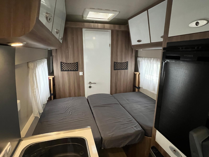 Fiat Ducato 640 / 700 UNIQUE! Awning Fiet photo: 3