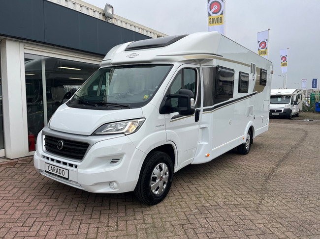 Carado T 448 Enkele Bedden Hefbed XXL garage Cruise Airco foto: 5