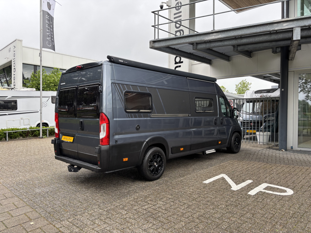 Euramobil Van 635 EB ENKELE BEDDEN 9T AUTOMAAT TREKHAAK  foto: 14