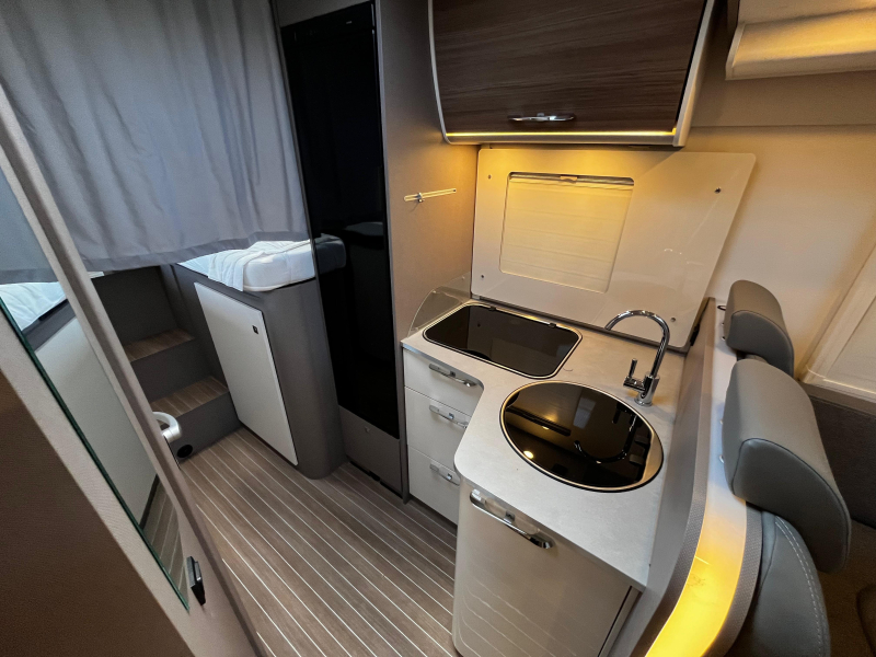 Etrusco T 7300 SB Camper, 4 persoons  foto: 7
