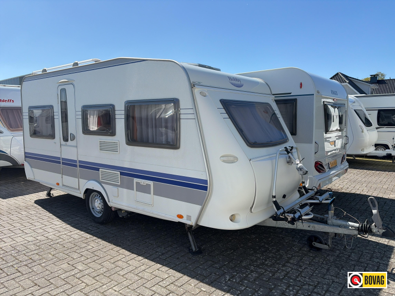 Mudanzas/Toldos/Portabicicletas Hobby De Luxe 450 UF 