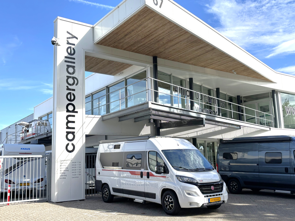 Pilote V 600 DWARSBED EURO 6 ZONNEPANEEL 5.99M  foto: 0