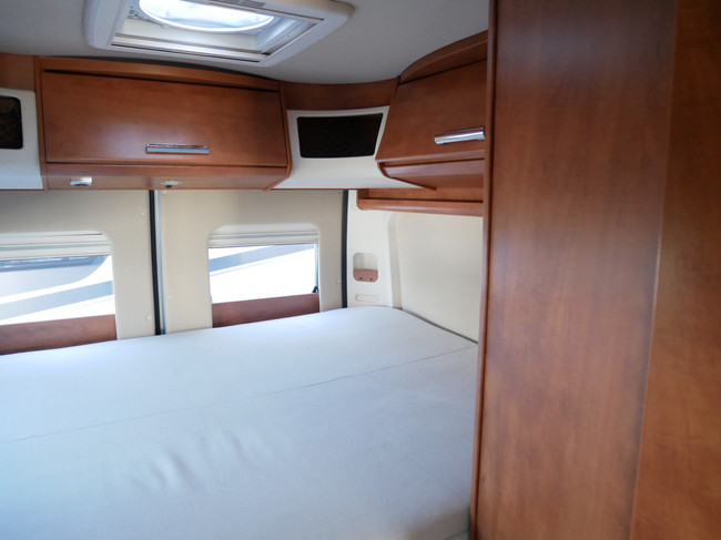 Carthago Malibu Van 600, 6 Meter Buscamper, Groot Bed!! foto: 18