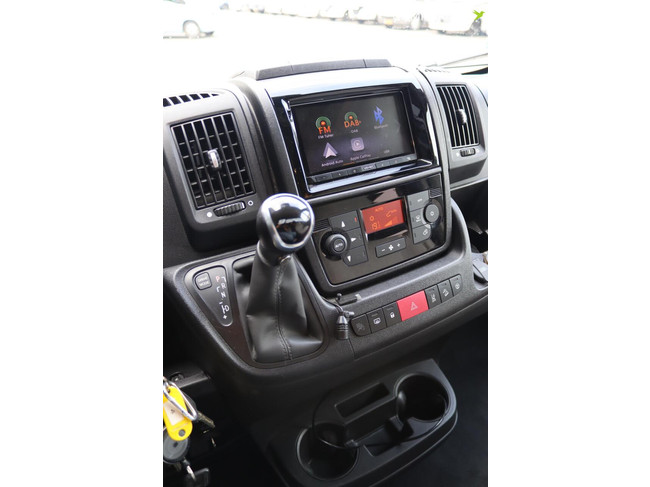 P&ouml;ssl Trenta 640 180hp Automatic | Single beds | Swing bike rack | Roof air conditioning | Zenec Multimedia system | Construct lock | Awning | photo: 23