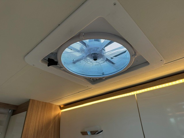Bürstner Delfin T 732 G foto: 17