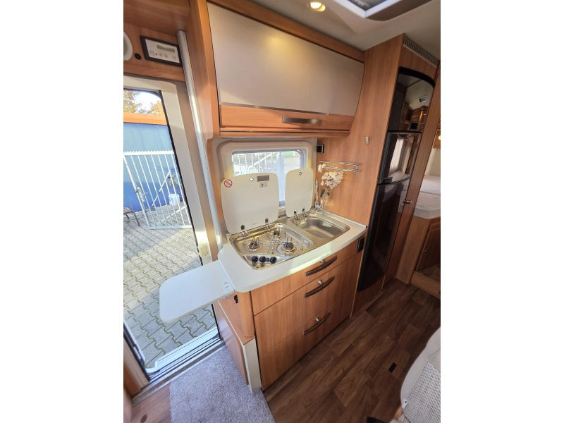 Hymer Exsis-T 588 Autom&aacute;tico 150CV 2017 foto: 7