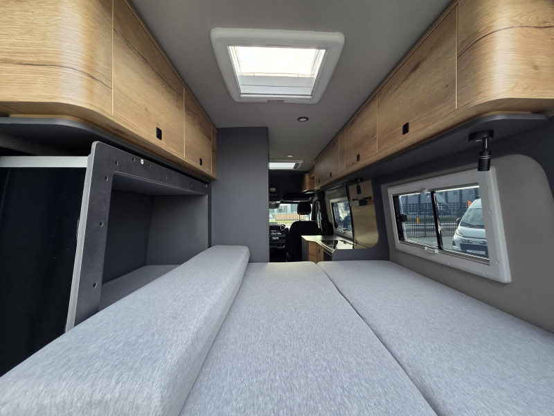 Clever Aventuro 600 4x4 Mercedes  foto: 22
