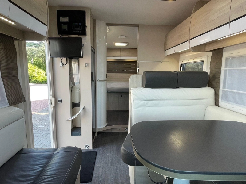 Chausson Special Edition 718 XLB Automaat Queensbed Airco  foto: 10