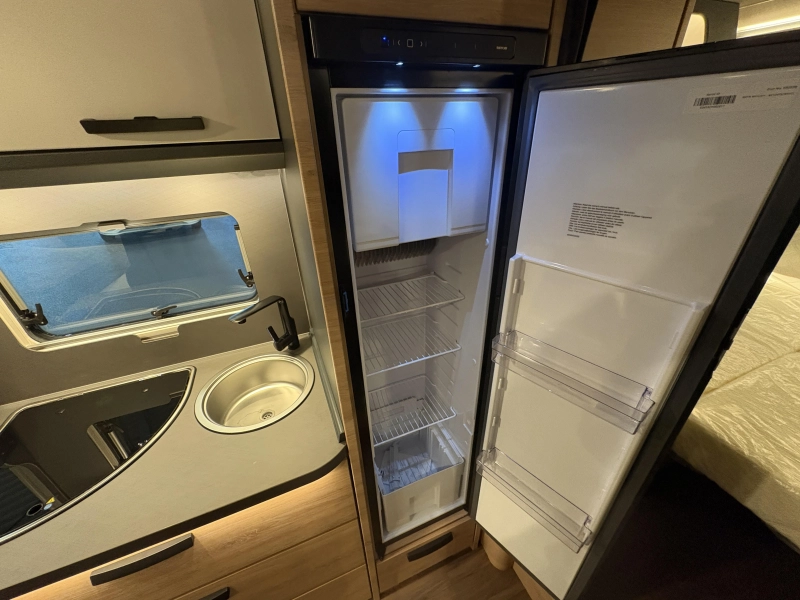 Knaus L!ve Ti 650 MEG Platinum / camas bajas foto: 13