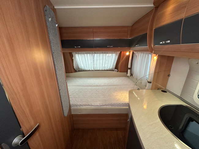 Hobby De Luxe 440 SF photo: 19