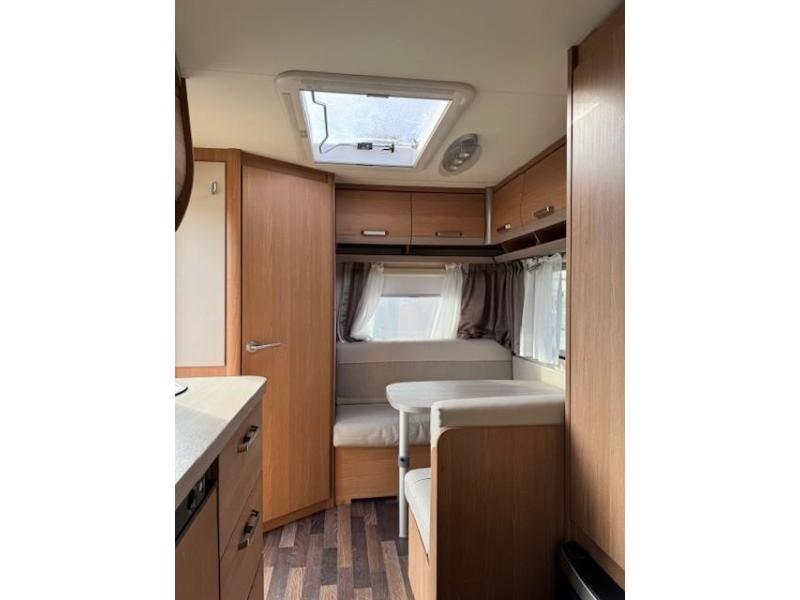 Knaus Sport 400 QD kleine caravan  foto: 10
