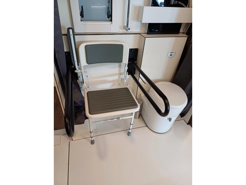 Benimar Fortuna wheelchair accessible photo: 15