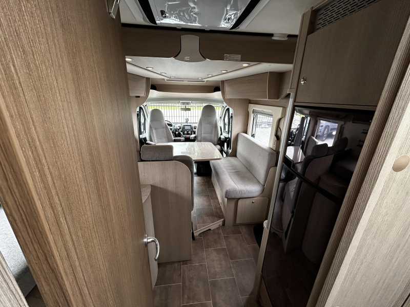 Bürstner Nexxo 580 T Hefbed/2015/5.8M/Euro-5!  foto: 7