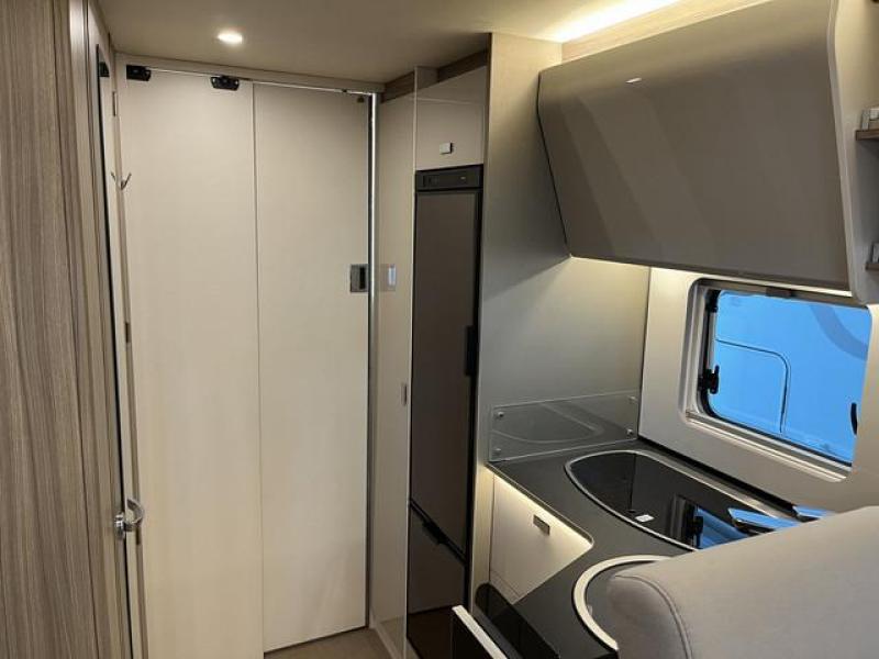 Bürstner Lyseo I 726 G Bürstner Lyseo I 726G -Hefbed-Automaat  foto: 15