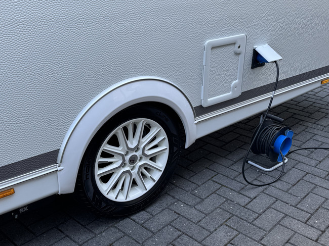 Tabbert Da Vinci 460E ENKELE BEDDEN **Mover/Zakluifel/Fietsendrager/Duo-Control/Vloerverwarming/Compleet/Zeer nette caravan** foto: 10