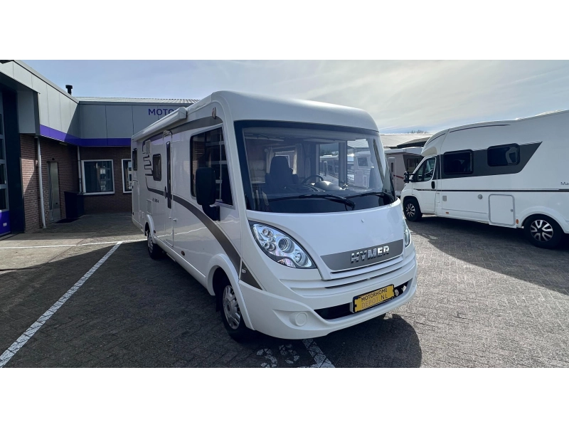 Hymer Exsis-I 678 solo 29000 km foto: 0