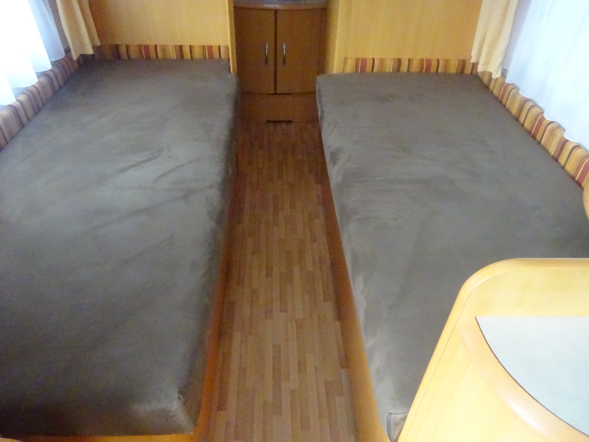 Lmc Munsterland 520 HTE Enkele Bedden+Mover+Luifel foto: 8