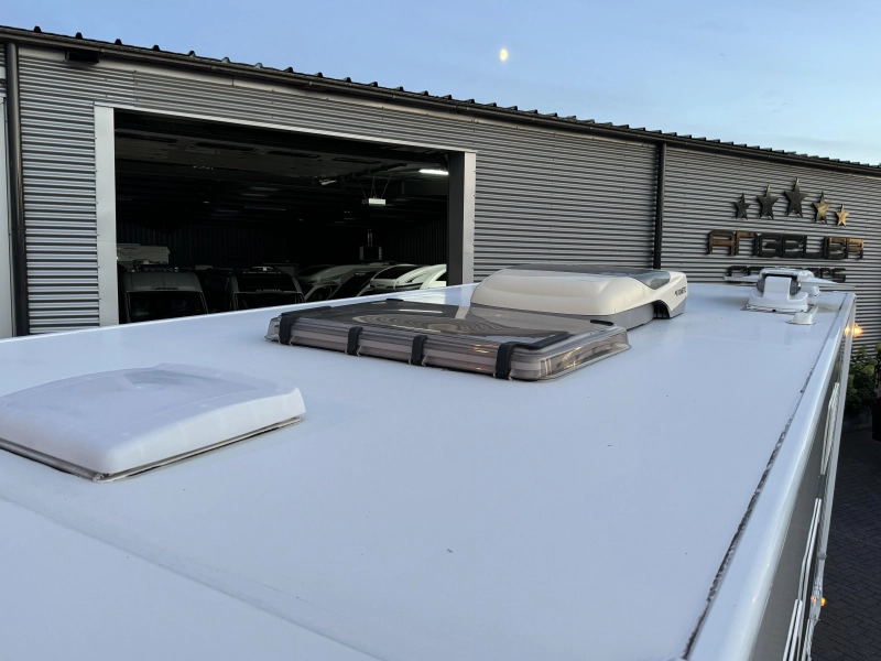 Challenger Sirius 2098 Queensbed-Hefbed-2x Airco  foto: 21