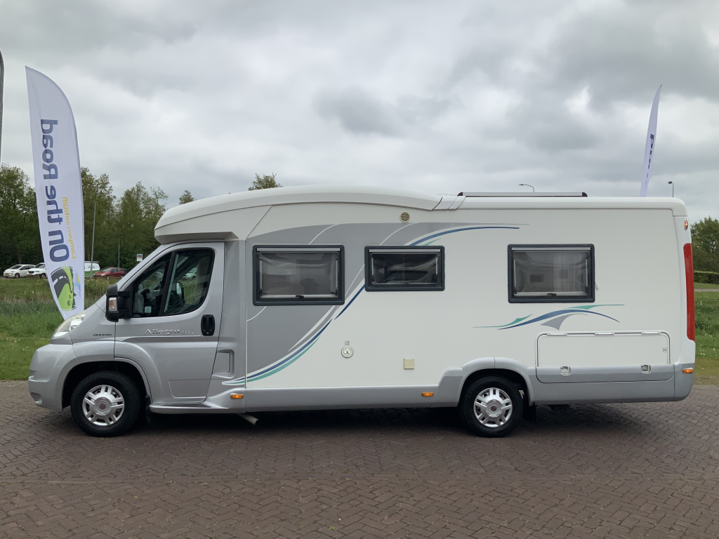 Chausson Allegro 96 – enkele bedden laag, wc en doucheruimte achter, zeer nette camper bj. 2009 Camper centrum On The Road  foto: 27