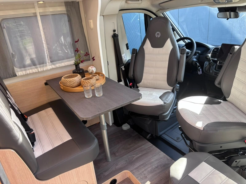 Sunlight T 67 S €1200 korting!  foto: 5