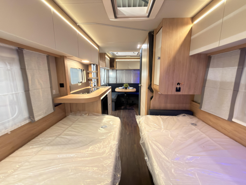 Knaus Sport 500 EU 1800 + Enkele Bedden  foto: 13