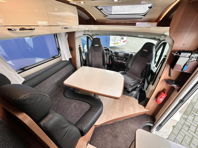 LMC Passion T 663 G 2000€ gratis extra opties  foto: 4