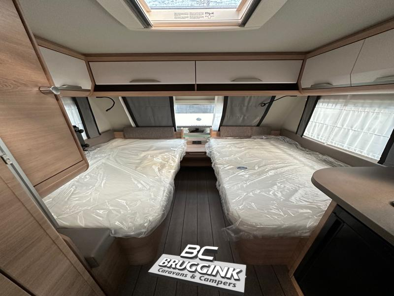 Knaus Sudwind Black Selection 500 EU ENKEL BED VLOERVERWARMING  foto: 8
