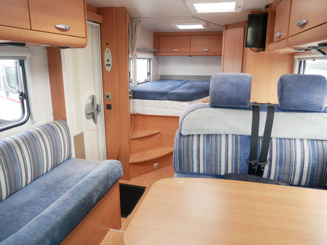 Knaus 650 MF SportTI, Fransbed, Garage, Memo Fietsenrek foto: 10