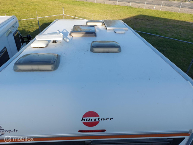 B&uuml;rstner Nexxo T660 140 PS Klimaanlage Neuer Motor/Turbo Franz&ouml;sisches Bett Foto: 19