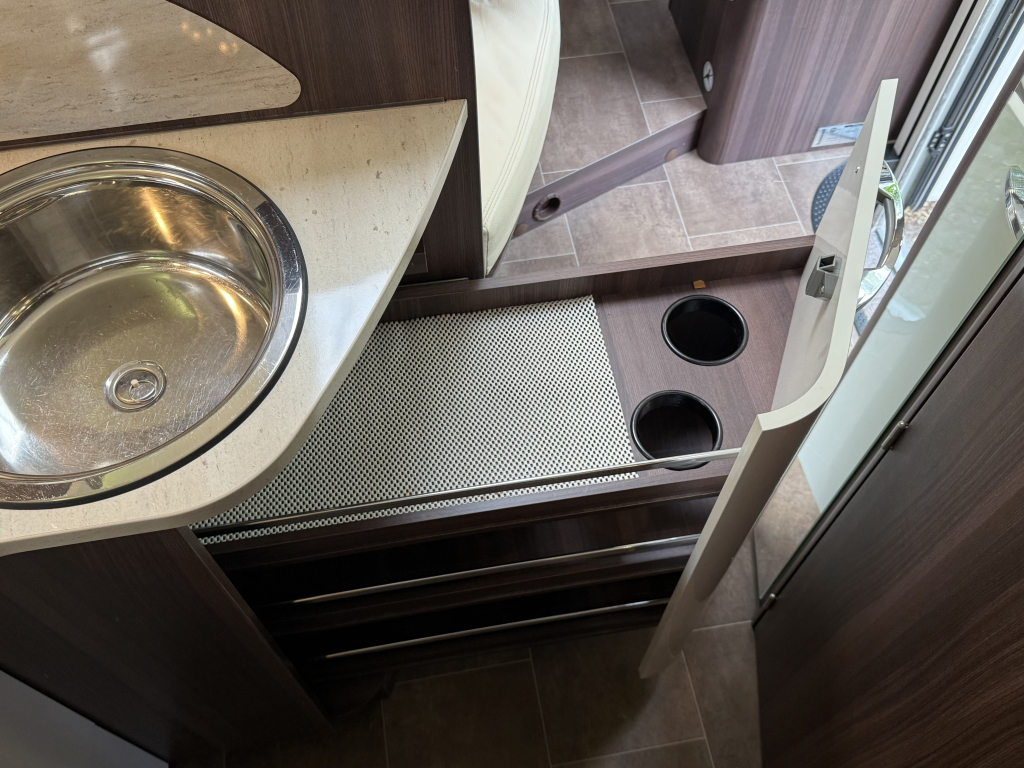 BUERSTNER BT6853 foto: 7