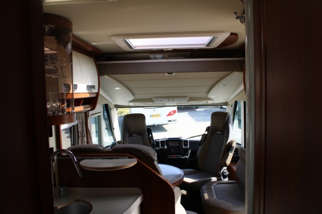 Carthago Chic E Line I 50 Yachting Fiat ocasi&oacute;n 05-2017 transmisi&oacute;n autom&aacute;tica Sistema de nivel (120 foto: 72