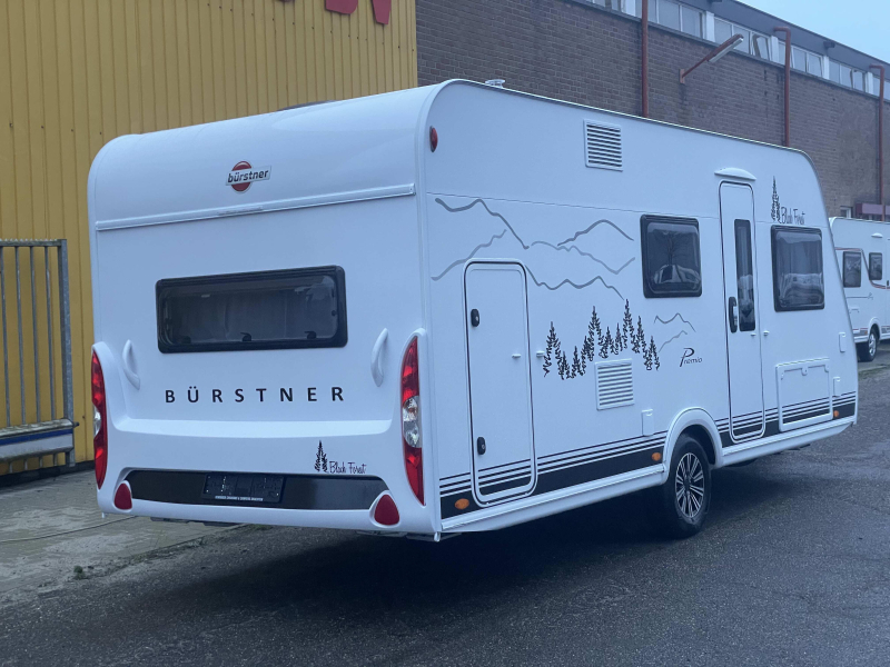 Bürstner Premio Black Forest 495 TK 3 Stapelbed uitvoering  foto: 4