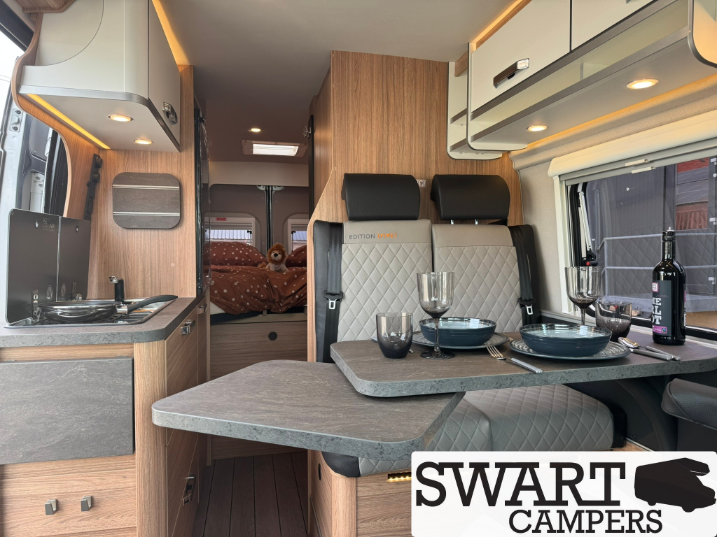 Weinsberg CaraBus 630 ME Edition [Fire], 140 pk Maxi Automaat Lengtebedden foto: 10