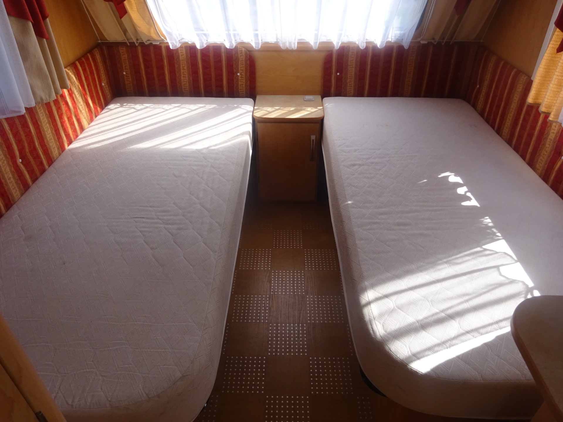 Caravelair Ambiance 450 Enkele Bedden+Mover+ZakLuifel foto: 11