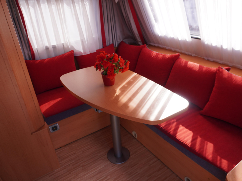 Eriba Living 480 WITH MOVER, AWNING, AIR CONDITIONING photo: 7