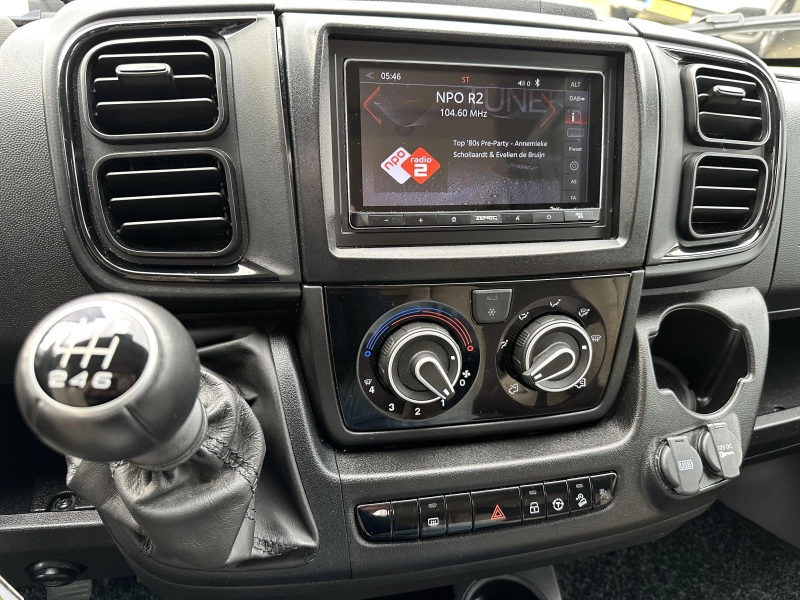 Bürstner Nexxo Van T 620 G ENKELE BEDDEN + COMPACT  foto: 18