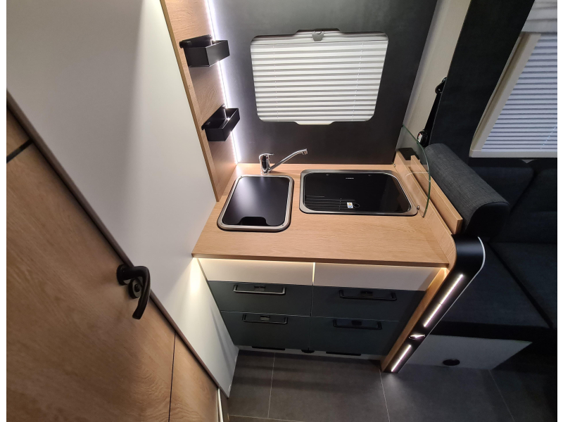 Pilote Atlas A650D Camper, Hefbed  foto: 7