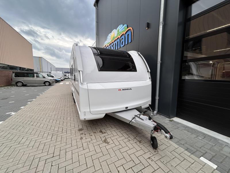 Adria Alpina 663 HT Queensbed - Model 2025  foto: 1