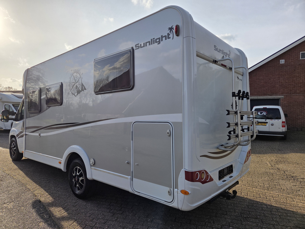 Sunlight T69i 2018 Fiat 150 PS Queensbett Foto: 2