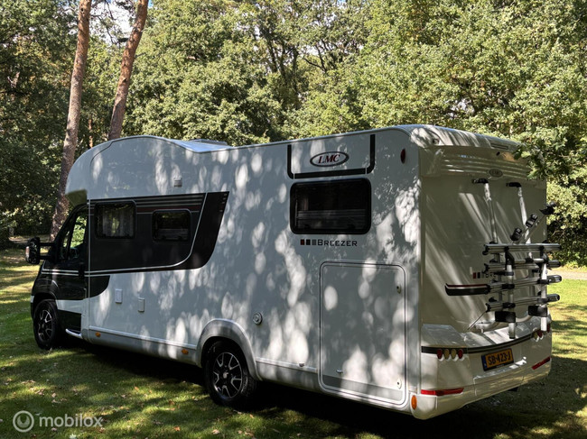 LMC Breezer H737 G Fiat 2.3 150pk Euro 6 | Enkele-bedden | Hefbed | Aparte douche/ wc | XXL Garage | Camera | Fietsendrager | 63dkm foto: 5