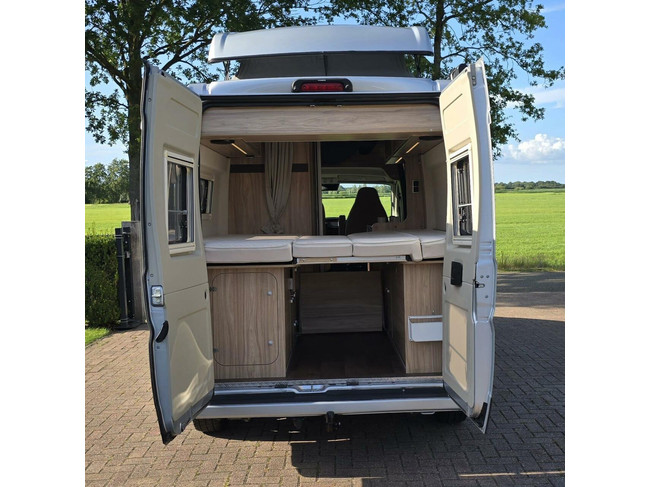 Hymer Yosemite 600 * AUTOMATIK * Längsbetten * Hubdach Foto: 7