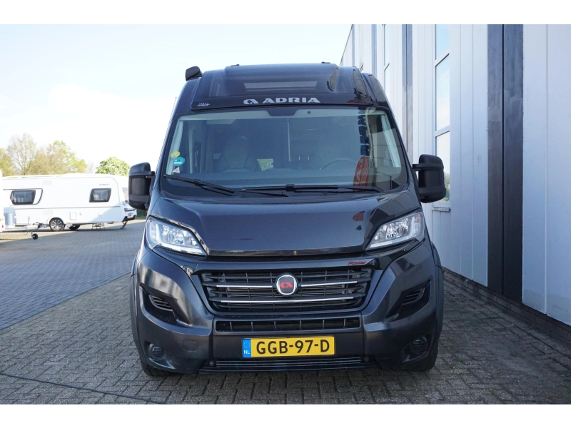 Adria Twin Supreme 640 SGX AUTOMAAT/160PK/AIRCO  foto: 2
