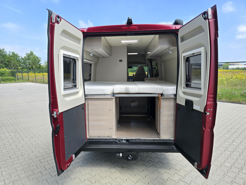Bürstner Campeo 640 C Lengte Bedden 9G Automaat  foto: 19