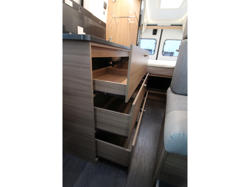 Adria Sun Living 65 SL Single beds - 160HP AUT photo: 24