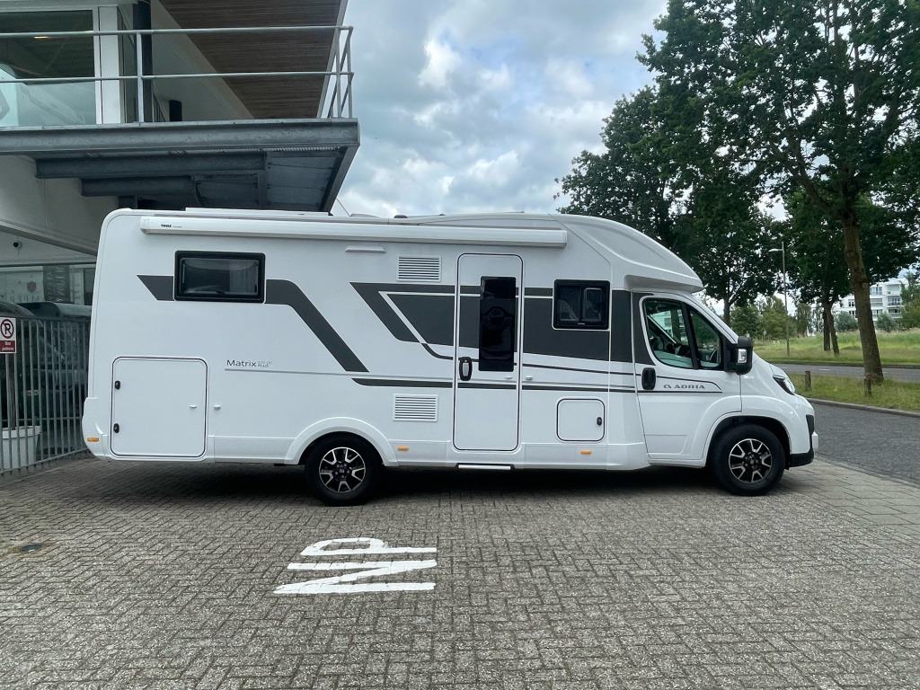 Adria MATRIX PLUS 670 DC QUEENSBED+HEFBED 2025! foto: 10