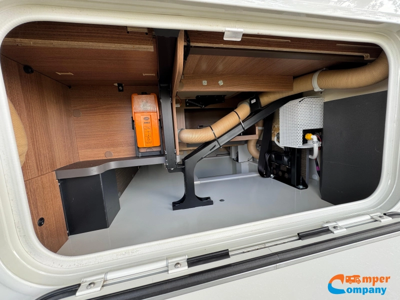 Carthago C-Compactline 144 I Single beds / Automatic photo: 6