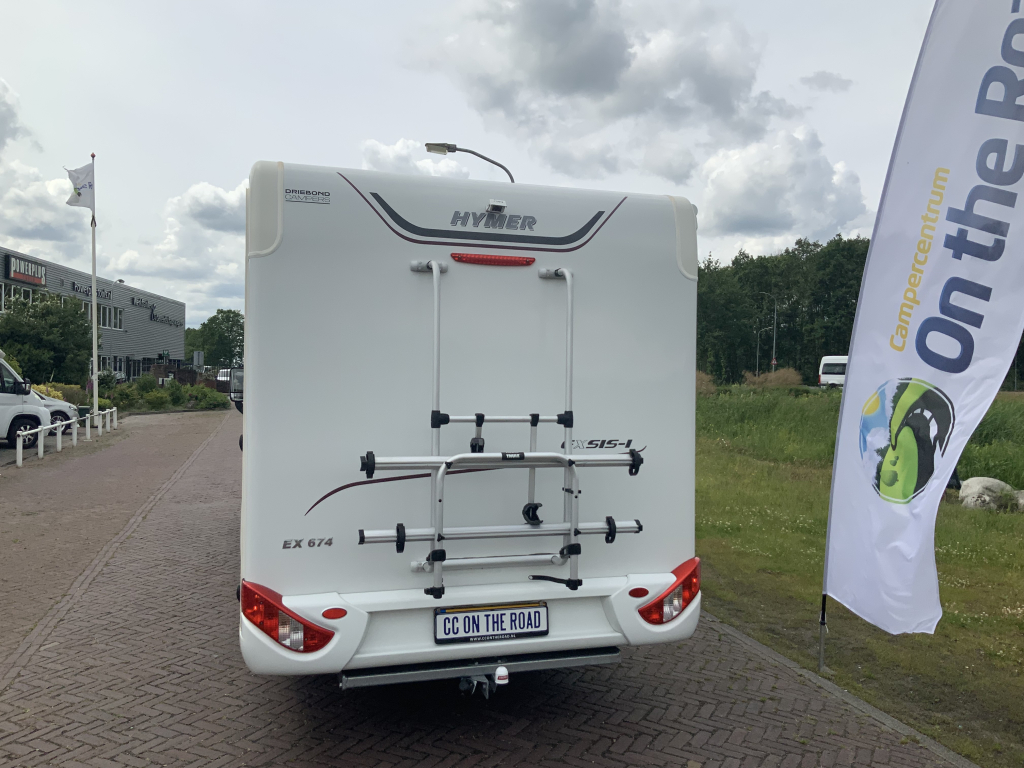 Hymer Exsis-I 674 EX 2.3 MultiJet 160 PK,Integraal,Motor-airco, 2 Lengte-bedden, Hef-bed, Garage, Trekhaak, etc, etc. Camper centrum on the road  foto: 43