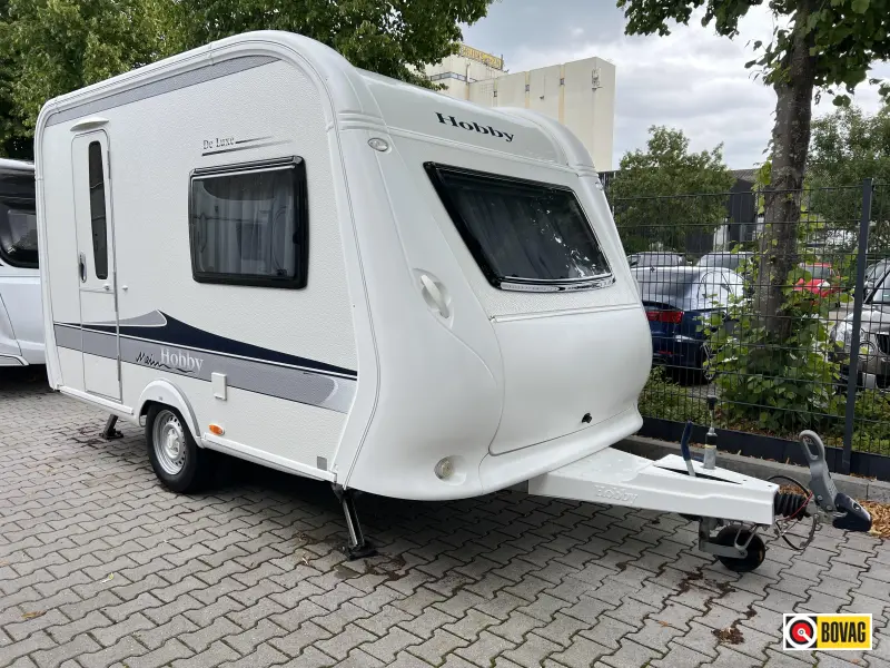 Hobby De Luxe 400 SF Awning + awning canopy